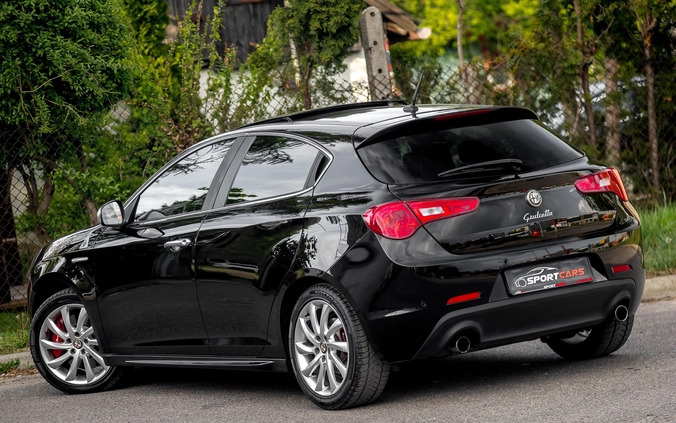 Alfa Romeo Giulietta cena 38800 przebieg: 102000, rok produkcji 2012 z Kąty Wrocławskie małe 704